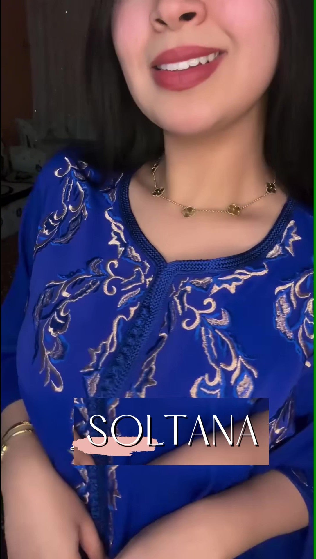 Model Raihana